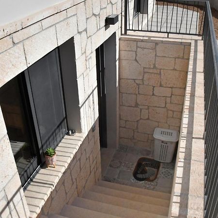 شقة Polles Εlies Cozy Αpartment Aegina المظهر الخارجي الصورة
