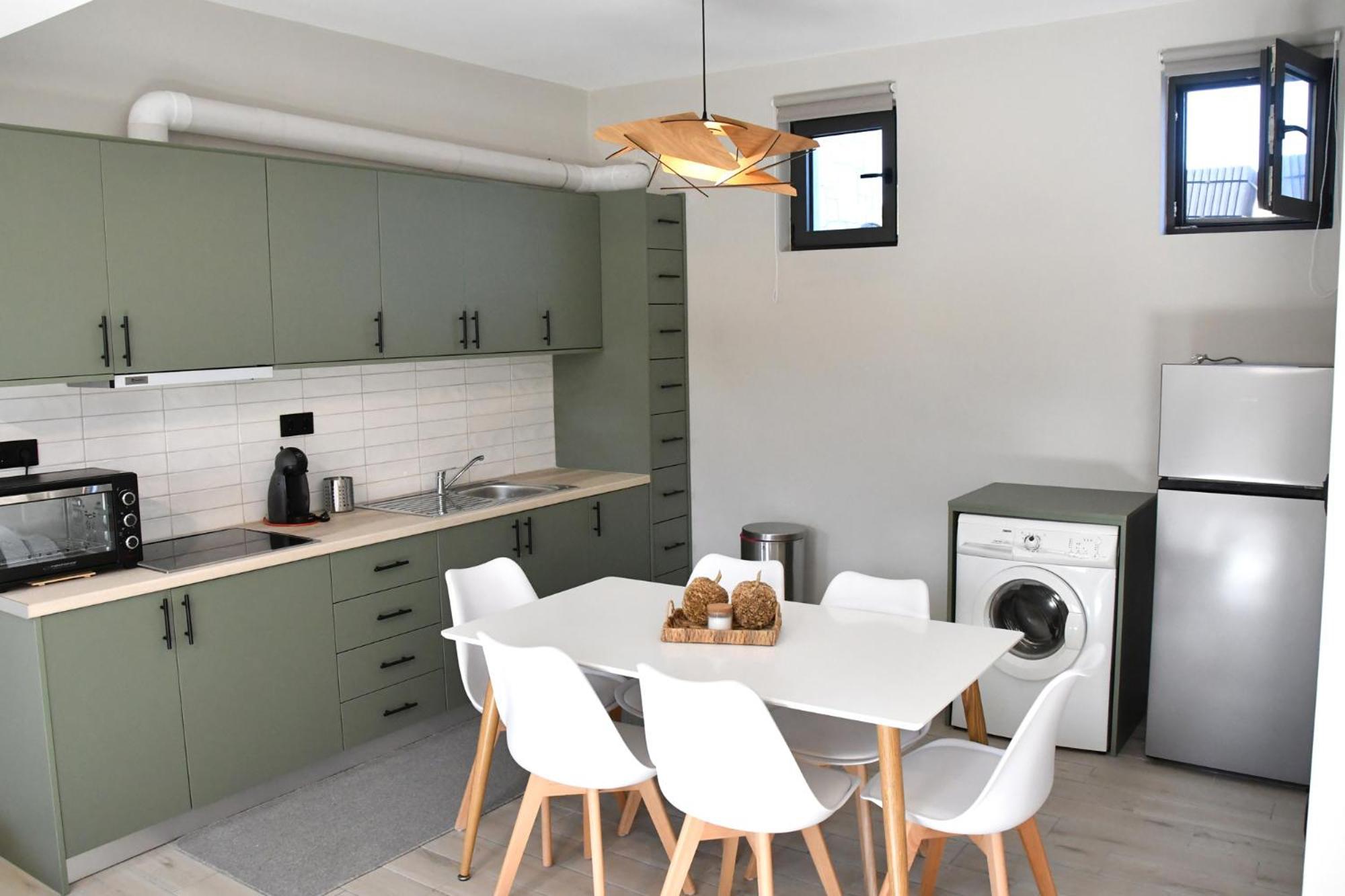 شقة Polles Εlies Cozy Αpartment Aegina المظهر الخارجي الصورة