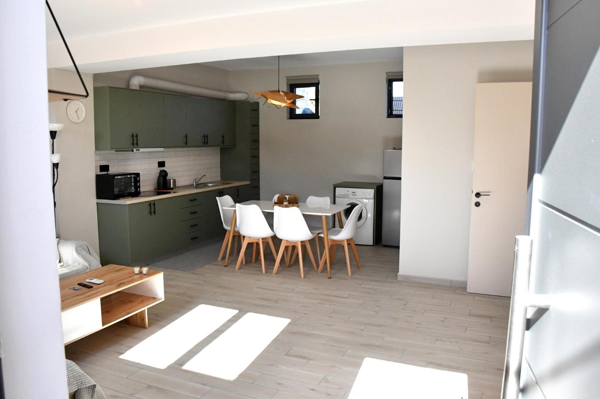 شقة Polles Εlies Cozy Αpartment Aegina المظهر الخارجي الصورة